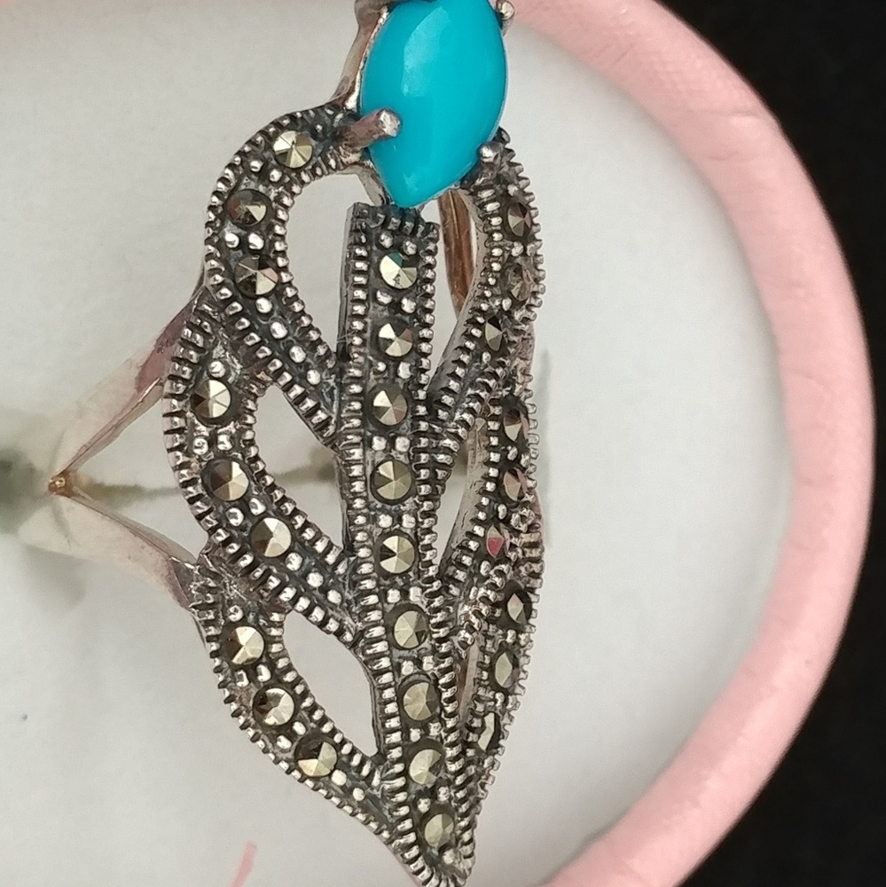 Sterling Silver Leaf Ring Nwot - image 2